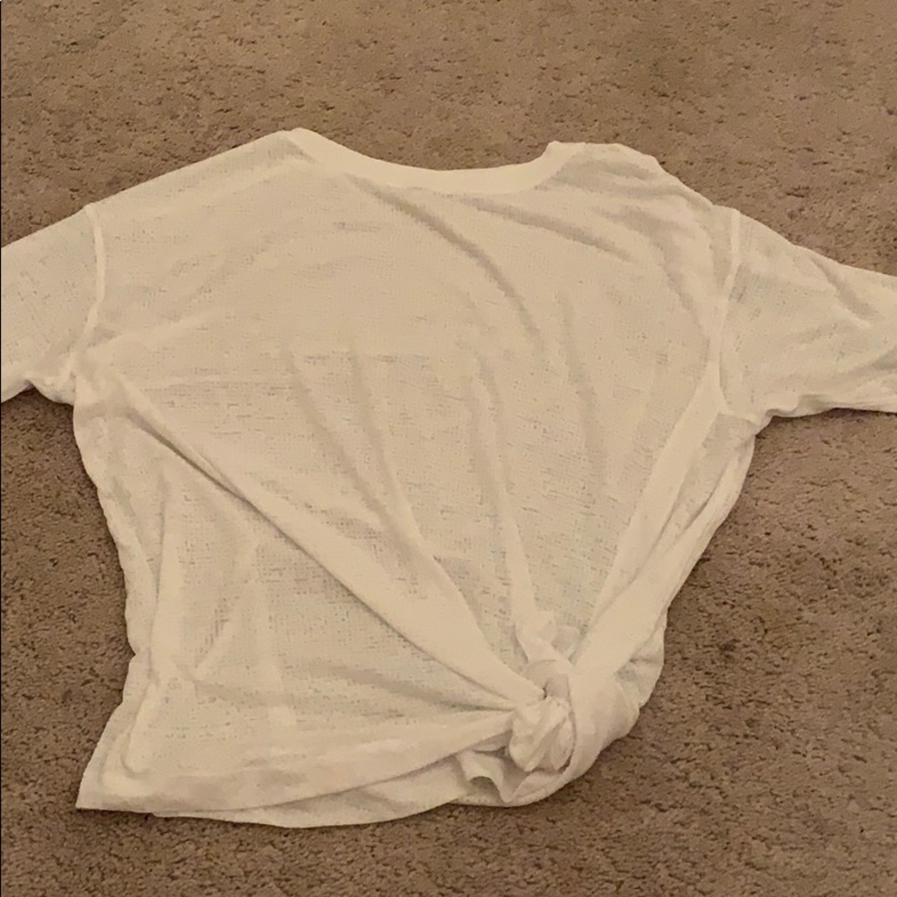 Lululemon tied t-shirt
